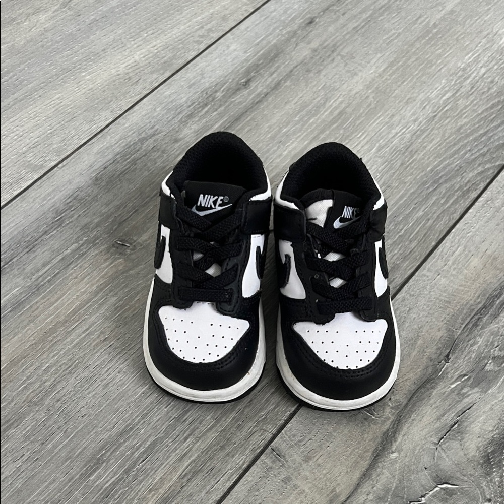 Nike Kids Black and White Low-Top Sneakers